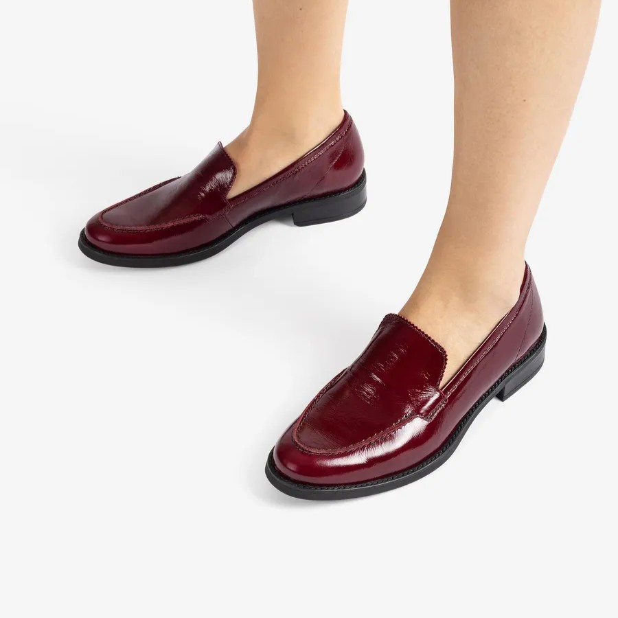 Mocassins en cuir verni froncé Burdeos